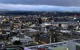 Top Floor Of The Building, Spectacular Views!